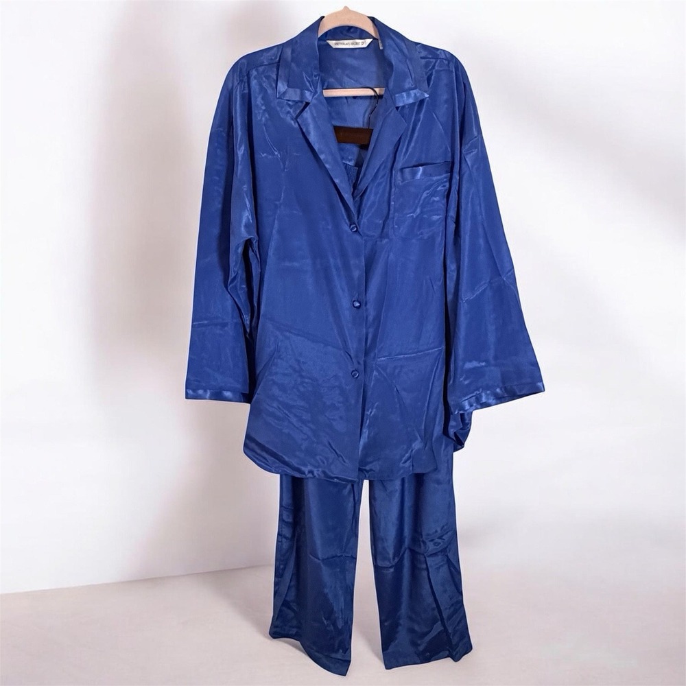 Victoria Secret 2 Piece Purple Satin Pajama Set Women's L Button Up Top & Pants
